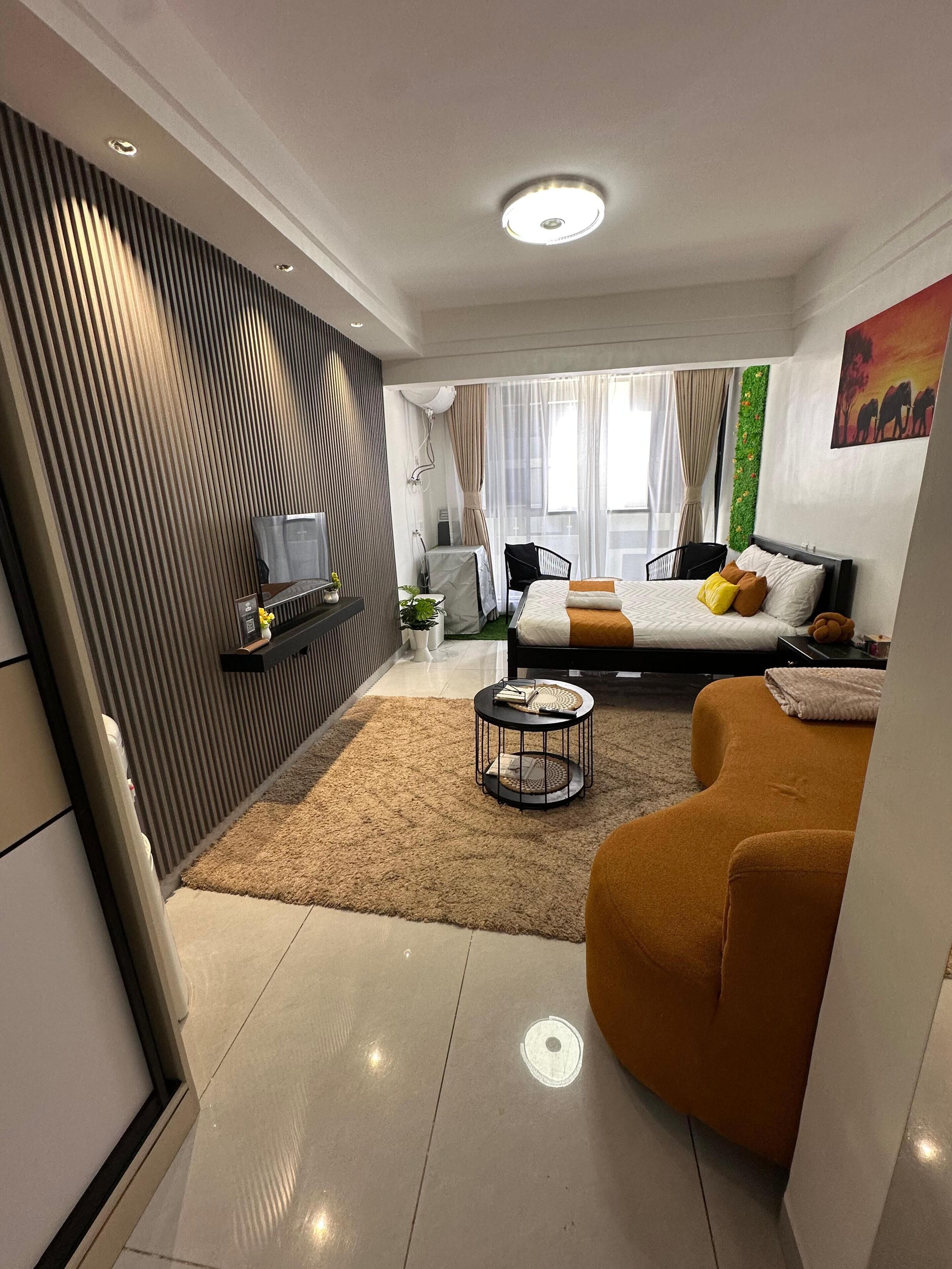 1 habitación, tabla de planchar con plancha y acceso a internet 