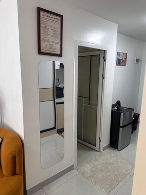 Interior - Cozy Studio apartment close to JKIA and AGR Nairobi terminal (Nairobi)