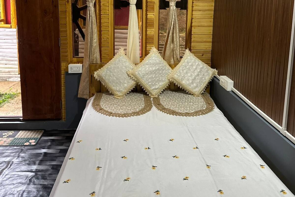 Cottage, vista cortile