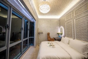 Room - Regis by Ritz Imago Mall Loft B (KOTA KINABALU)