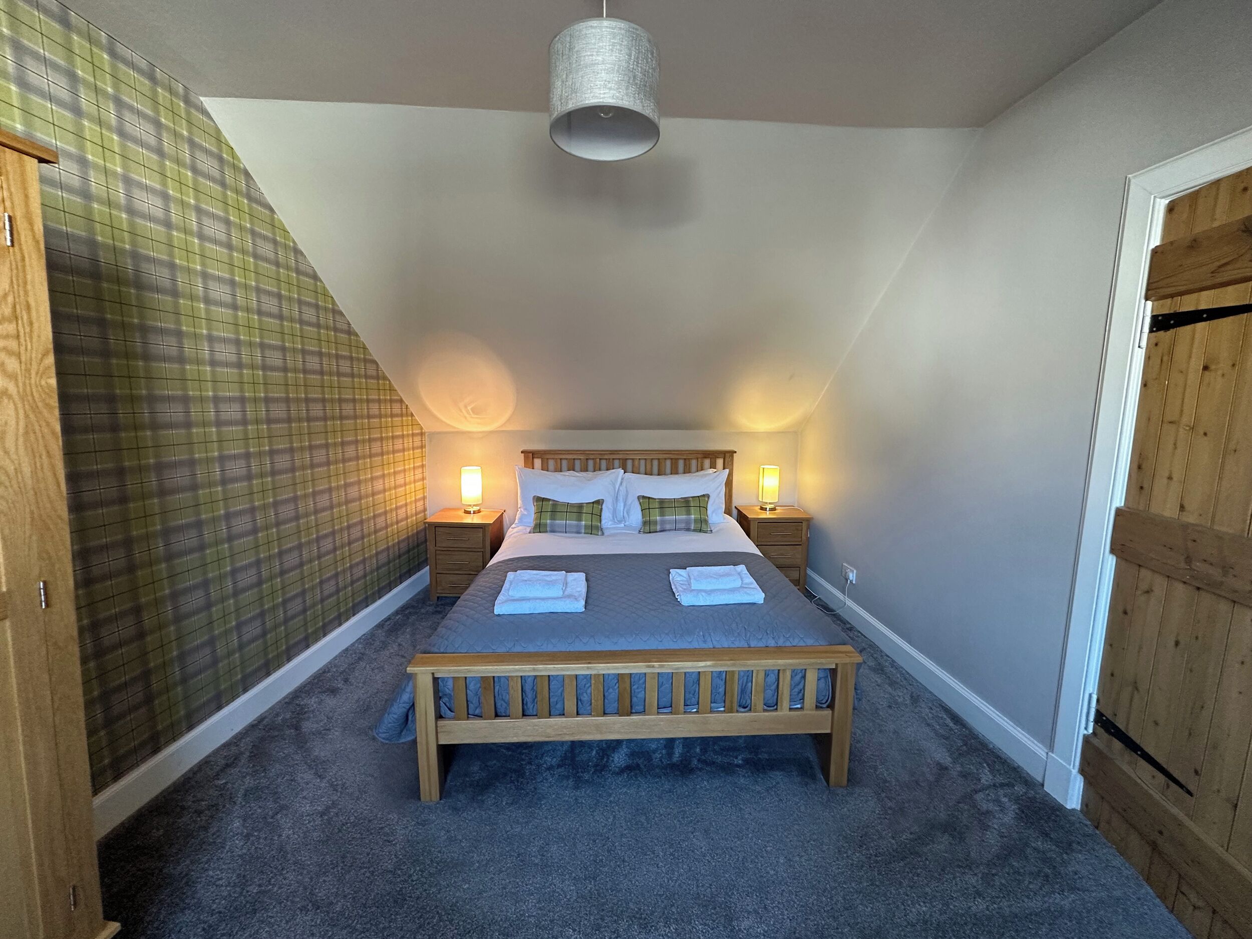 2 slaapkamers, gratis wifi, individueel gedecoreerd