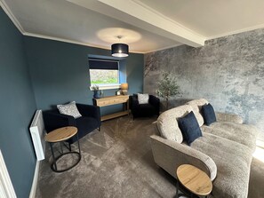 Living area - Broombank (Melrose)
