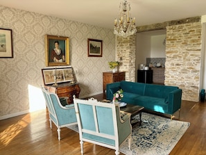 Living area - Château de la Pervenchère - Gîte des Cavaliers (Casson)