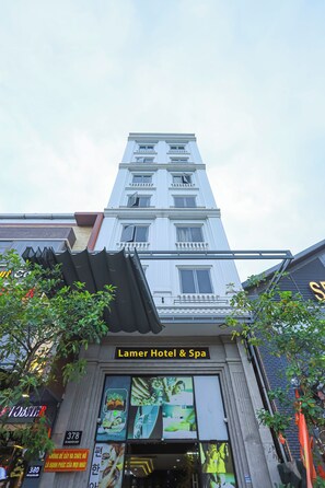 Exterior detail - LAMER HOTEL (Ngu Hanh Son)