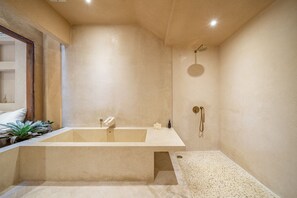 Bidet, towels - Uluwatu Rooftop Villa with Private Pool (South Kuta)