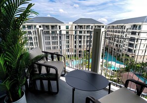 Property grounds - Legendary Bangtao: Pool View (Choeng Thale)