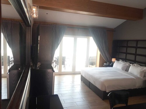 Sunset Beach Resort For Entertainment