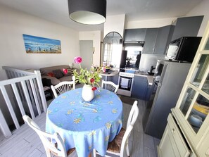Interior - Apartment 100 m from the sea - 4 guests (Les Sables-d'Olonne)