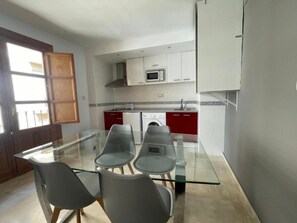 Private kitchen - Charming apartment in the heart of Granada - 4 guests (Granada)