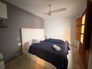 2 bedrooms, Internet, bed sheets - Charming apartment in the heart of Granada - 4 guests (Granada)