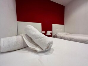 1 bedroom, Internet, bed sheets - Comfortable apartment in the heart of Granada (Granada)