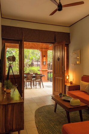 Suite Junior, pemandangan kebun | Area keluarga