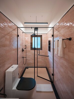 Suite Junior, pemandangan kebun | Kamar mandi