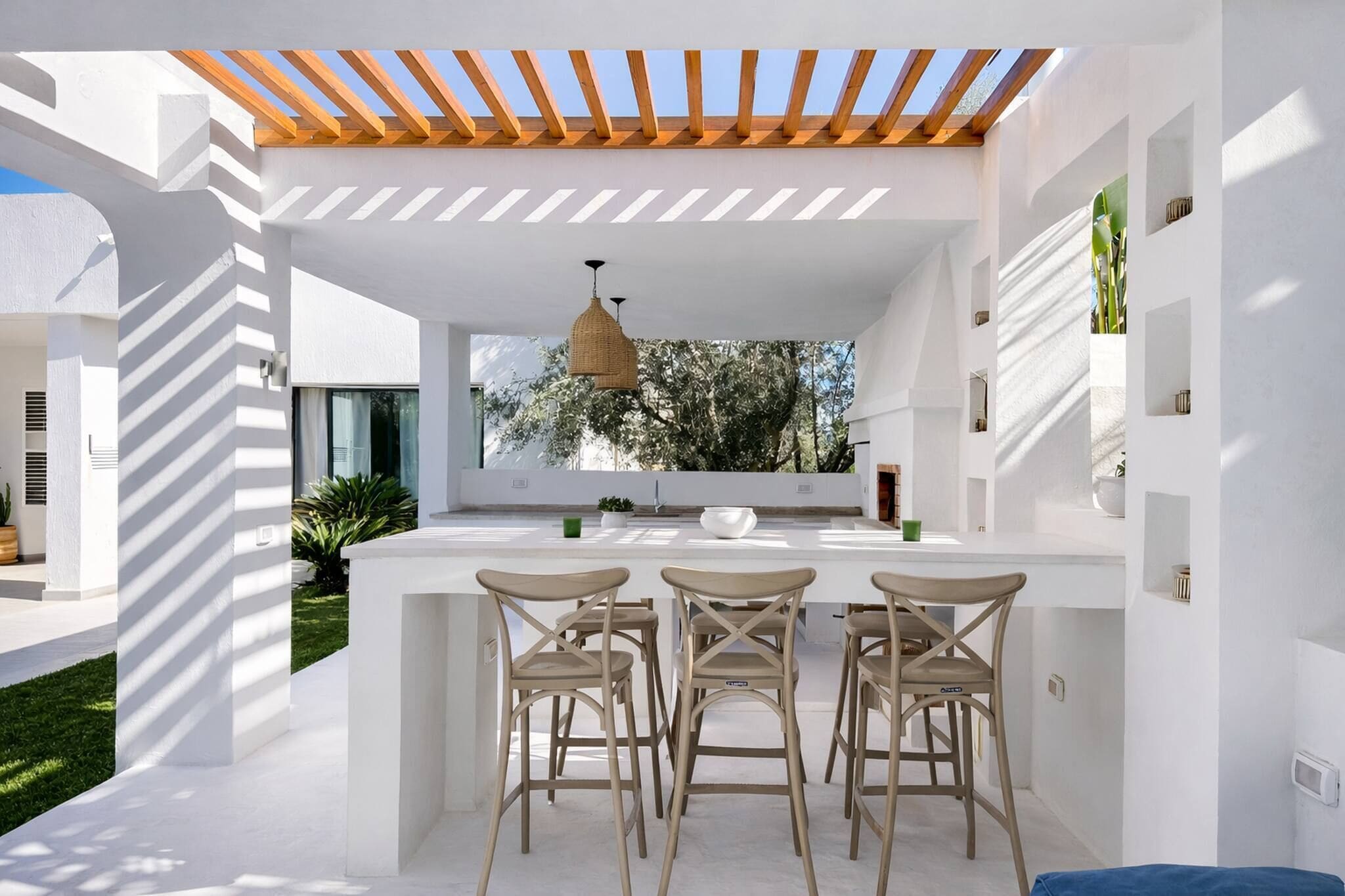 Villa, 4 Bedrooms, Private Pool, Garden View | Dining room