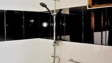 Doppelzimmer, Bergblick | Badezimmer