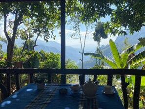 Outdoor dining - Bliss In Viya Ella (Ella)