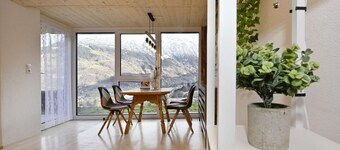 Vakantiewoning met terras, tuin en een prachtig uitzicht