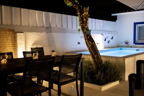 'Casa Da Viajante' with Private Pool, Wi-Fi and Air Conditioning