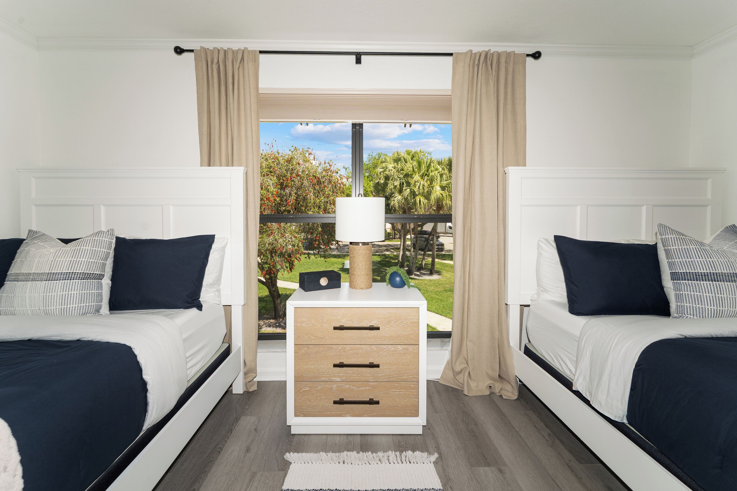 Redesigned Lux Condo At Pga National | Golf & Pool - Palm Beach Gardens, FL
