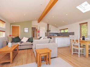 Living area - 3 Faraway Fields (Liskeard)