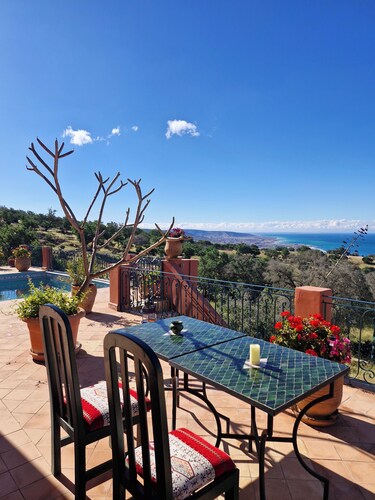 Charming villa with unique panorama