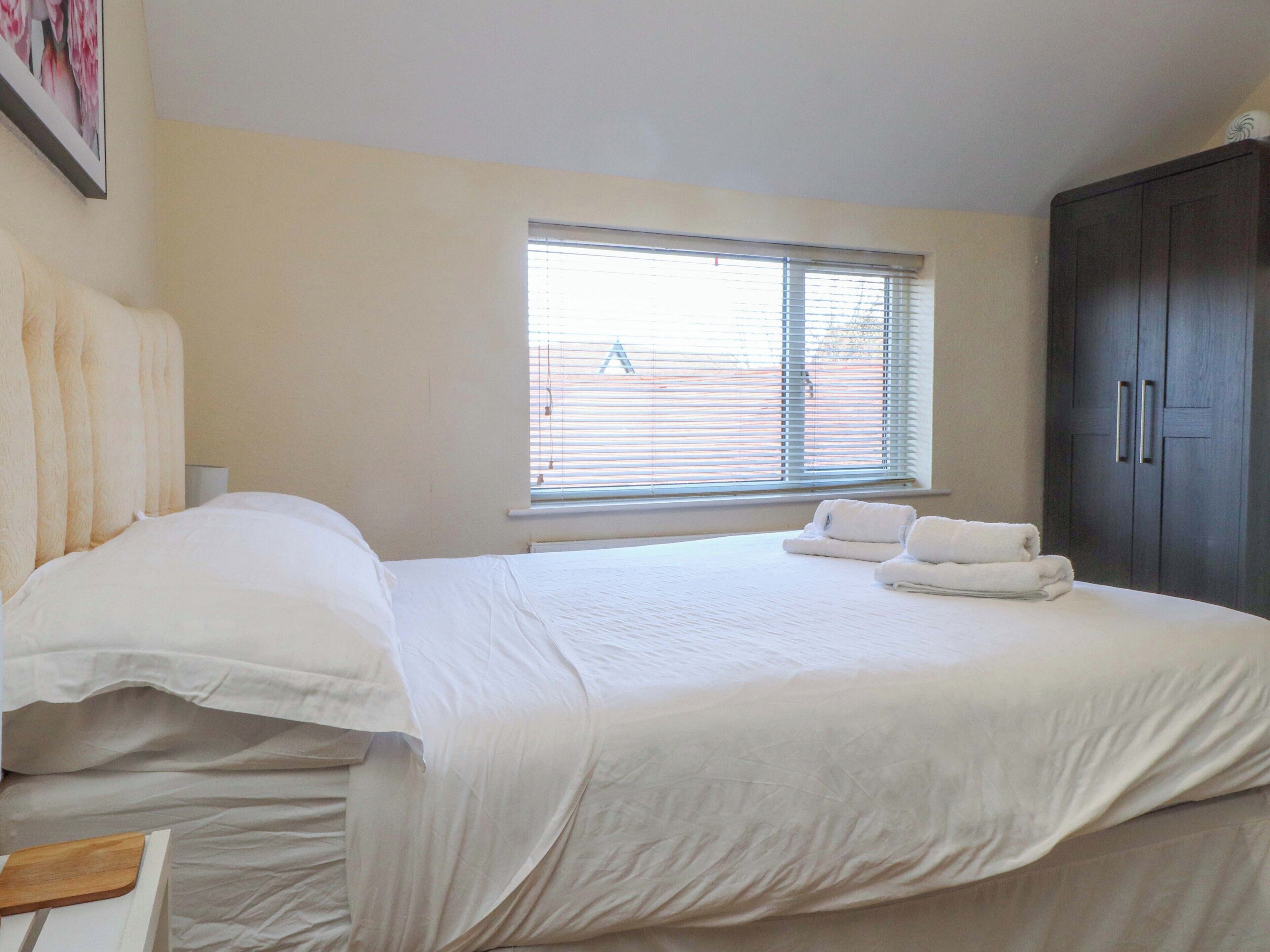 4 bedrooms, WiFi (free), individually decorated, individually furnished