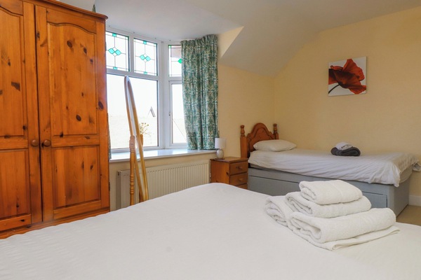 4 bedrooms, WiFi (free), individually decorated, individually furnished