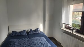1 bedroom, WiFi, bed sheets