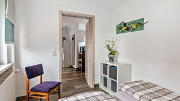 1 bedroom, WiFi, bed sheets