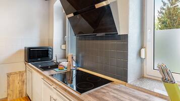 Kühlschrank, Ofen, Herdplatte, Geschirrspüler
