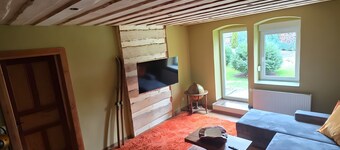 Apartment 'Am Schlossturm' with Shared Terrace, Shared Garden and Wi-Fi