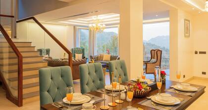 ELIVAAS privé Royce Cottage 4BHK Villa