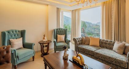 ELIVAAS privé Royce Cottage 4BHK Villa