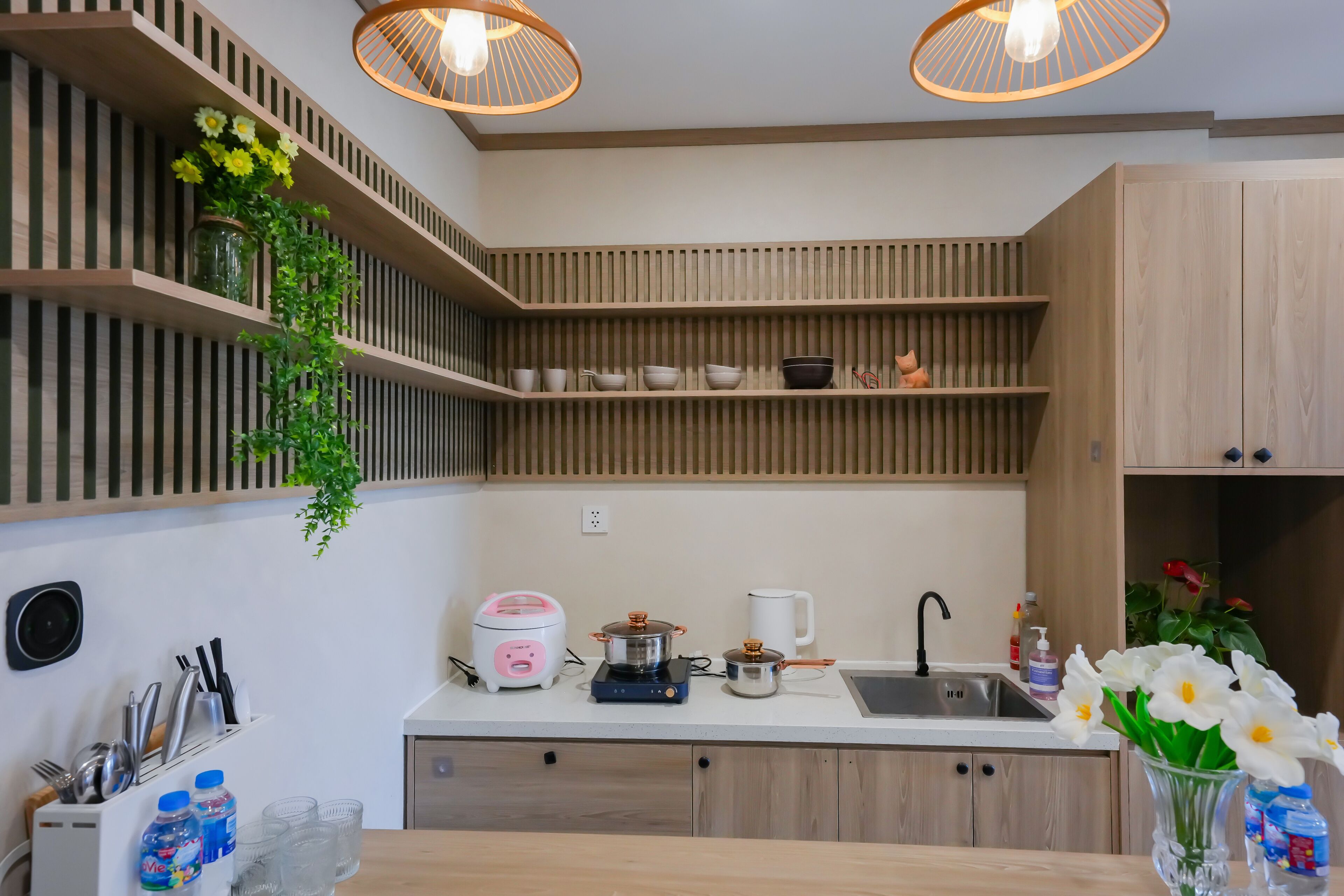 Monolocale, vista cortile | Cucina privata