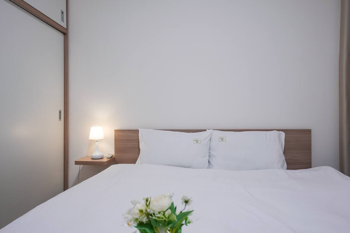 Apartment, 2 Bedrooms, City View | Premium bedding, memory-foam beds, desk, blackout curtains