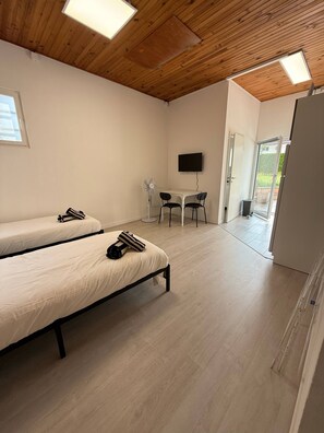 Room - Vrbo Property (Villerupt)