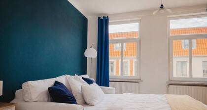Maritime old town apartment Wismar with WLAN and workstation - 2 rooms