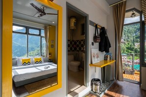 Standard Double Room, Balcony, Valley View - PACK McLeodganj (McLeodganj)