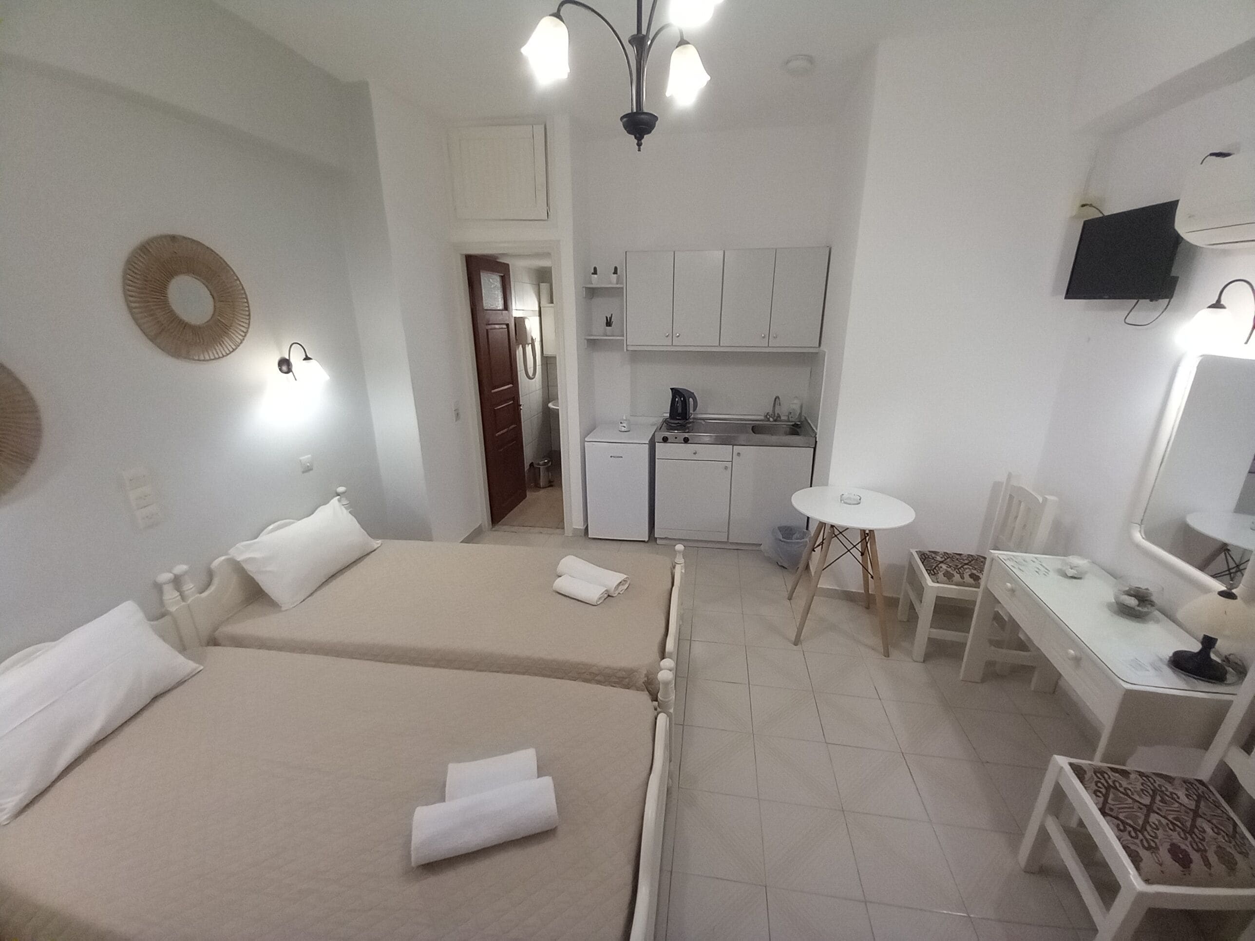 Monolocale, balcone, vista mare