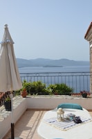 Studio, Balcony, Sea View | Property grounds