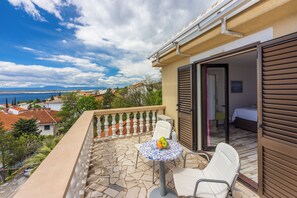 Terrace/patio - Studio for 2 with balcony and stunning sea view (Dramalj)