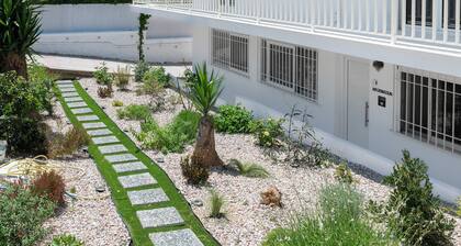 Glyfada Stay