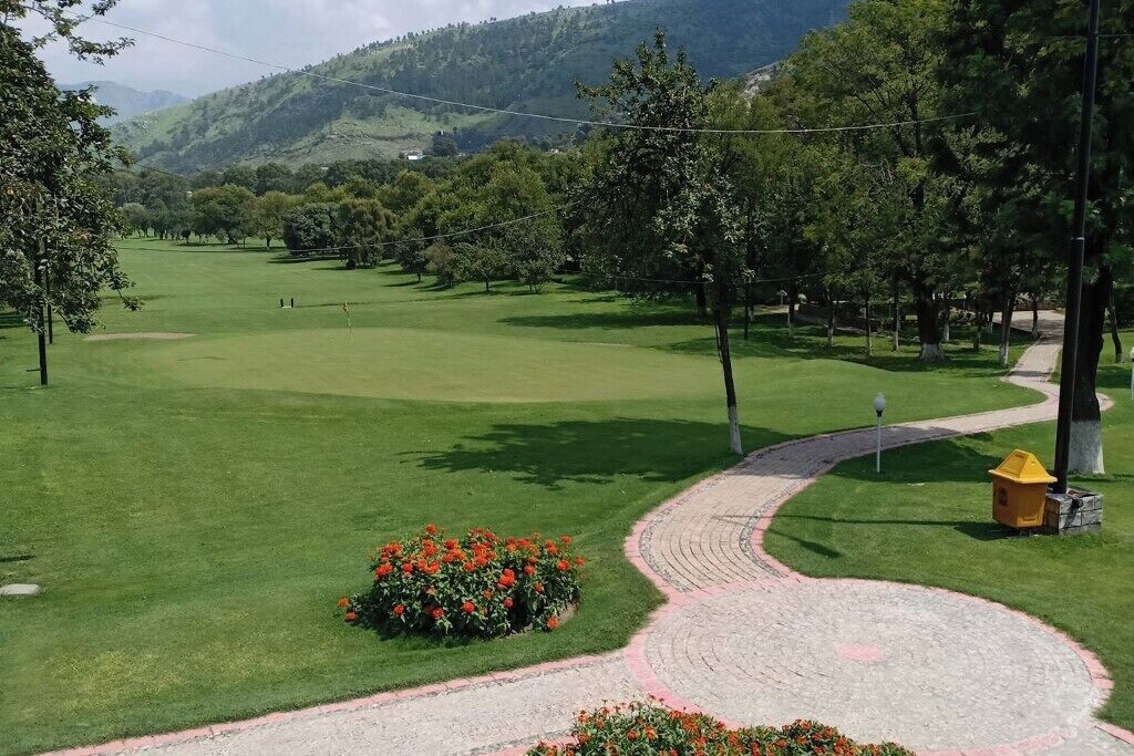 Deluxe Double Room, Mountain View | Golf