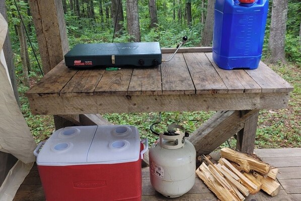 Property grounds - Hilltop Glamping Near Halifax, Bay of Fundy | Sunset Views + Open-air Shower (Ellershouse)