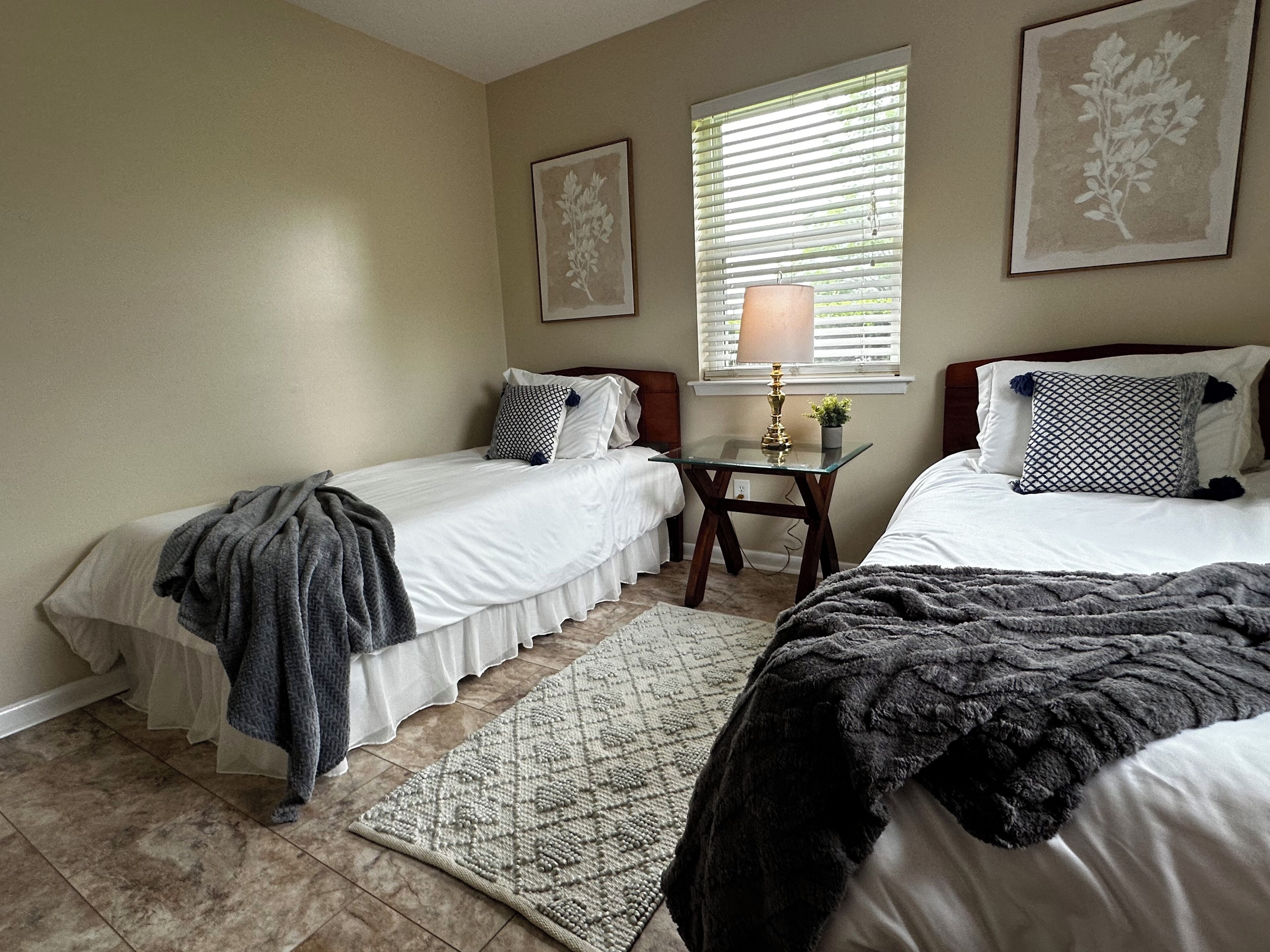 Twin bedroom