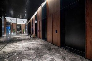 Elevator - IntercityHotel Shenzhen Bay (Shenzhen)
