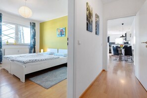 Bügeleisen/Bügelbrett, WLAN, Bettwäsche