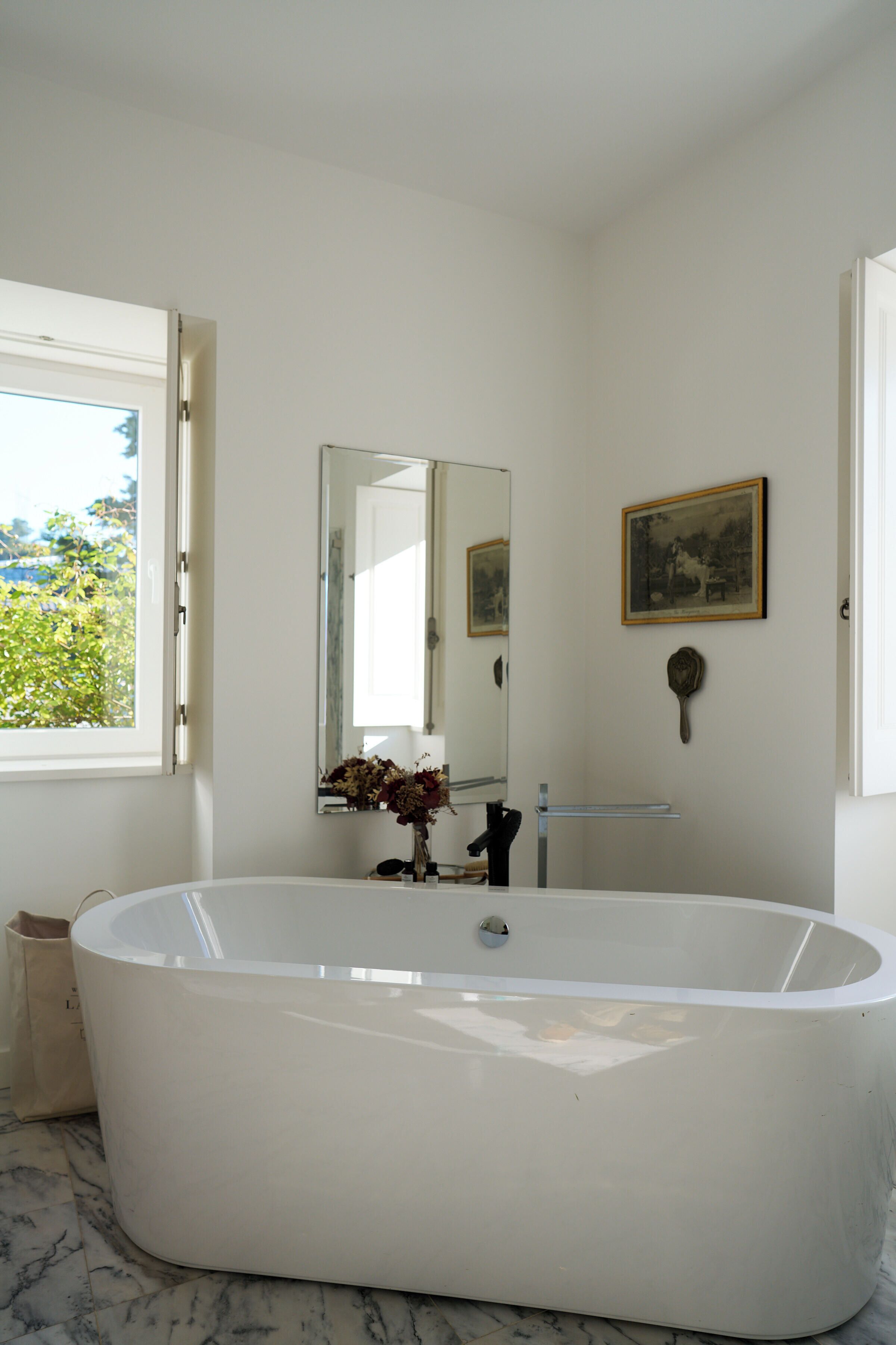 Luxury Suite, Garden View | Bathroom | Hair dryer, slippers, towels, soap