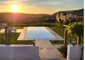 Outdoor pool, open 9:00 AM to 9:00 PM, pool loungers - Quinta da Boa Esperança (Torres Vedras)