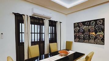 Villa, 2 camere da letto | Ristoranti